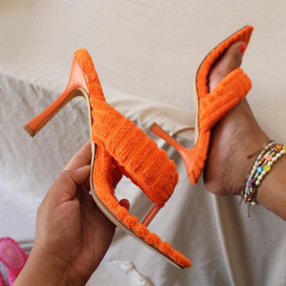 ๐๏ธCity Girl Collection// Orange Thong Sandal - Picture 5 of 13